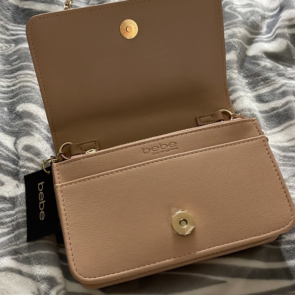 Brand New Bebe Gio Flap Crossbody Blush - Picture 3 of 9